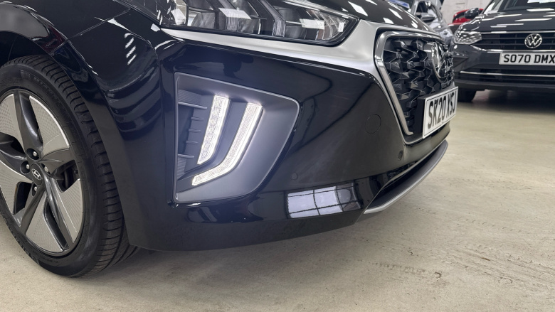 Hyundai IONIQ 1.6 GDi Hybrid Premium SE 5dr DCT Hybrid Hatchback